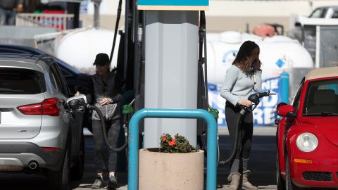 MILL VALLEY, CALIFORNIA - FEBRUARY 23: Customers pump gas into their cars at a Valero gas station on February 23, 2022 in Mill Valley, California. The Ukraine-Russia conflict could push gas prices to record highs in California and across the nation. According to AAA, the average price for a gallon of regular gasoline in California is $4.742 a gallon, close to $1.20 more than the national average. (Photo by Justin Sullivan/Getty Images)