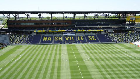 En el Geodis Park se rindió un homenaje a las víctimas antes del encuentro entre Nashville SC y Colorado Rapids.