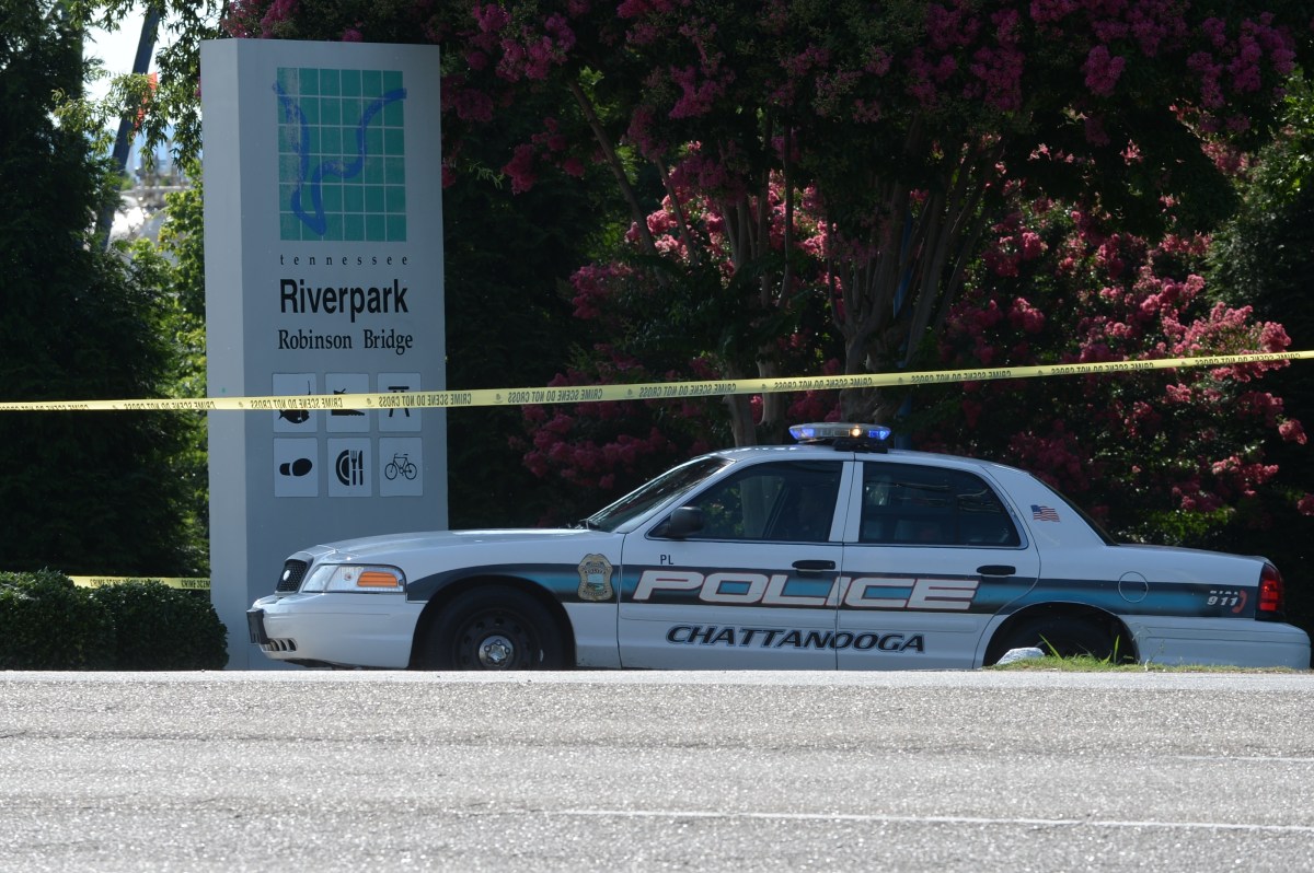 Tiroteo en el centro de Chattanooga, Tennessee, deja al menos 6