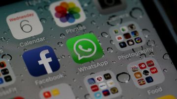 WhatsApp: por qué aparece una estrella en los mensajes y qué significa