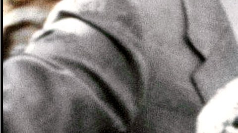 El papa Juan Pablo II se encontraba dando un recorrido cuando fue soprendido.