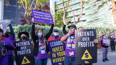 Trabajadores del Centro Médico Cedars-Sinai estarán toda la semana en paro. (Cortesía Seiu-uhw)