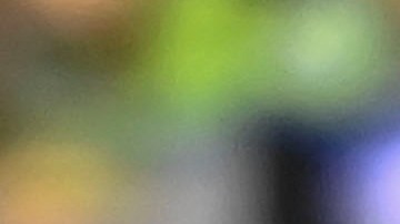 Higor Meritao camina cabizbajo con su medalla de subcampeón con Pumas en la Concacaf Liga de Campeones.