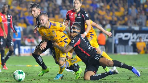 El duelo entre Tigres y Atlas estuvo envuelto en mucha polémica