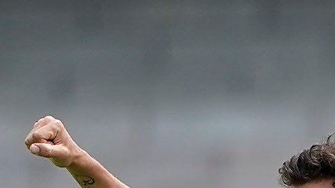 Juan Dinenno y Alfredo Talavera tienen un pie fuera de Pumas.