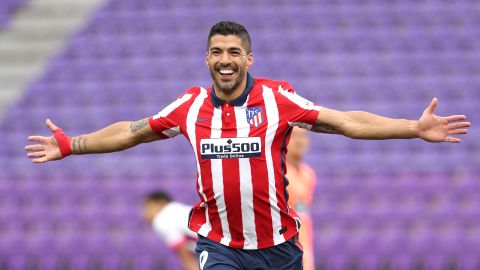 Luis Suárez celebra un gol contra el Valladolid.