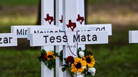 Madre del tirador en la escuela de Texas aseguró que su hijo no era violento y reveló el extraño regalo que le dio por cumplir 18 años