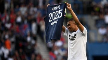 Mbappé renovó con el PSG hasta 2025, algo que generó todo tipo de burlas hacia la afición del Real Madrid.