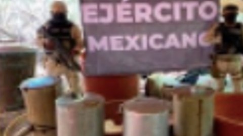 Militares desmantelan narcolaboratorio en Ensenada.