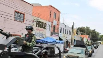Militares mexicanos blindan San Luis Potosí.