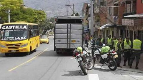 Policía de Colombia busca a violador de menores de edad.