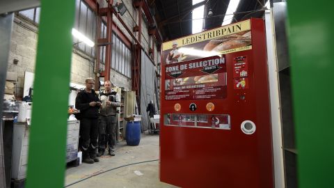 Segunda trabajadora hispana que muere destrozada dentro de una máquina de pan