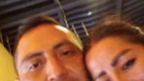 Finge ser víctima de secuestro, pero la exhiben en su papel de sicaria del Cártel del Golfo.