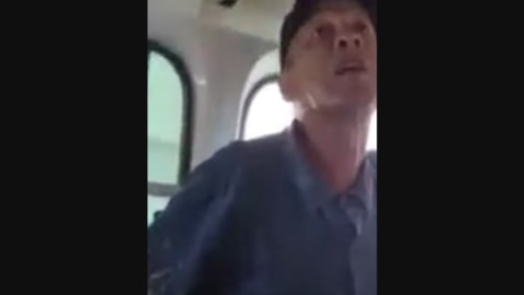Supuesto sicario del Chapo Guzmán amenaza de muerte a una mujer.