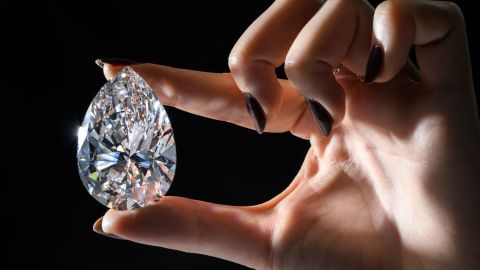 The Rock diamante
