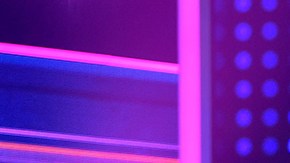 Todos abrazan a Michael Stuart que gana con Celia Cruz. Foto: TelevisaUnivision