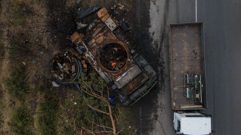 VIDEO El tanque más avanzado de Rusia con un valor de $5 millones de dólares es destruido por un lanzacohetes de $22 mil dólares