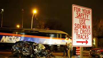 VIDEO: Tren Metra BNSF arrolla camión en Illinois, accidente deja un muerto y cuatro heridos