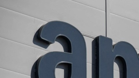 Amazon inaugura su primera tienda física de ropa, accesorios y cosméticos en Los Ángeles