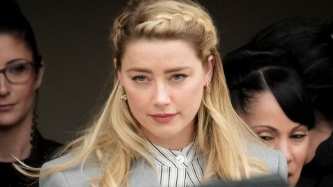 VIDEO: Abogada de Amber Heard dice que las redes sociales influyeron en el jurado y le llueven las críticas