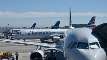 American Airlines cambiará sus aviones por autobuses para algunos vuelos de conexión en EE.UU.