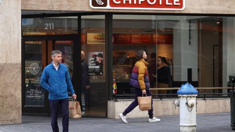 Chipotle explora el negocio de los postres para atraer más clientes y cubrir los costos de la inflación