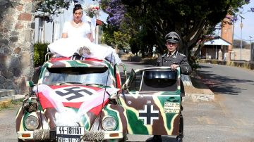 FOTO: Revelan boda "nazi" en México, novios eligieron el mismo día que Hitler se casó