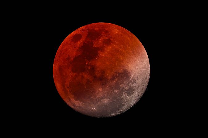 La luz total de la luna será una hermosa luna de sangre.