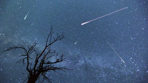 Las estrellas fugaces son sinónimo de suerte.