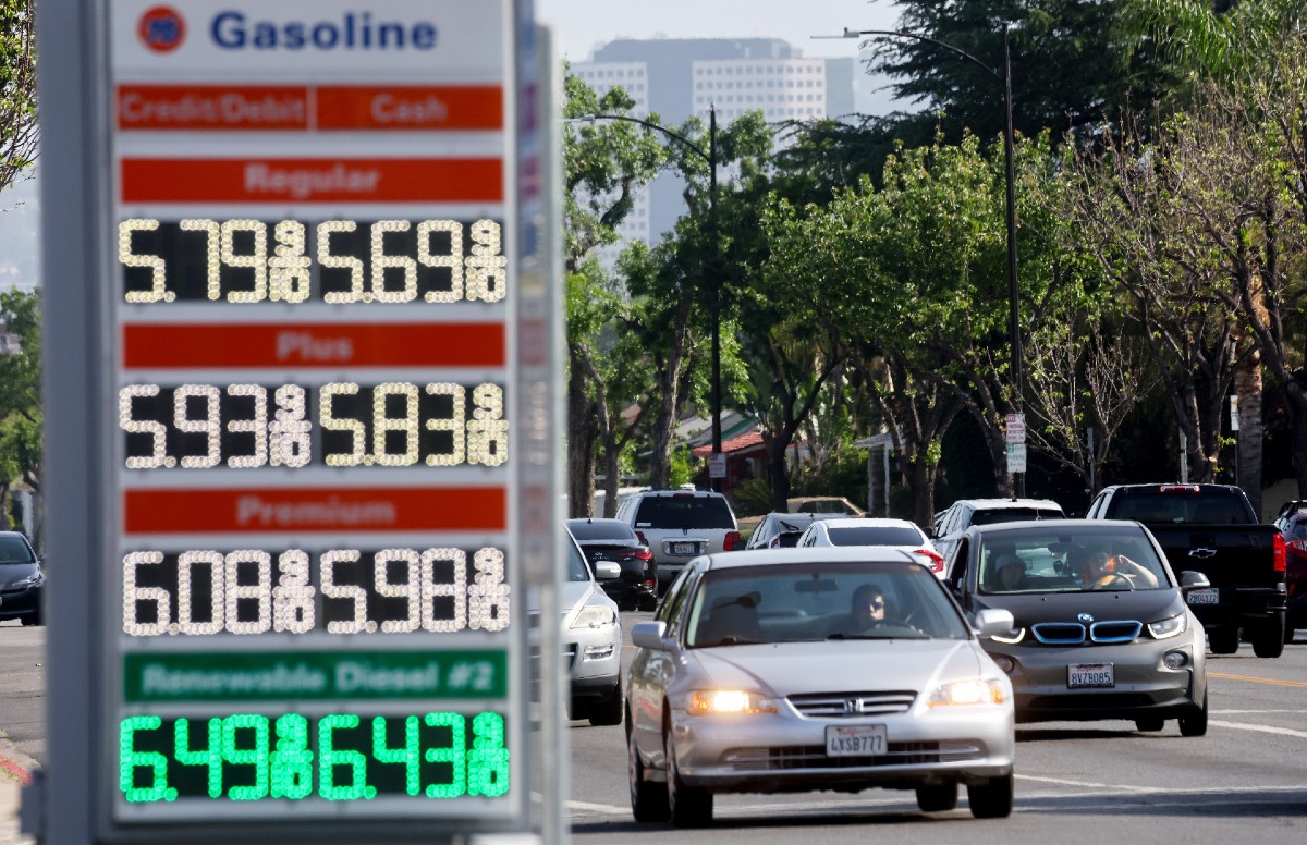El precio de la gasolina está subiendo de nuevo y se ubica a unos