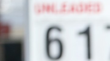 El precio de la gasolina continuará sumando récord hasta el verano, considera la AAA