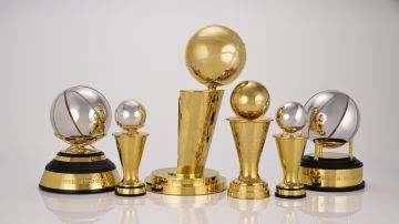 El trofeo en honor a Larry Bird y Magic Jhonson es para los mejores de la final de conferencia.