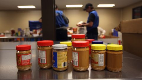 Varios productos de mantequilla de maní Jif son retirados del mercado por posibles casos de salmonela