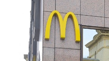 Las cuatro opciones para el nuevo nombre de McDonald's en Rusia