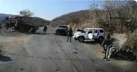 retén reporteros en Badiraguato, tierra de El Chapo Guzmán