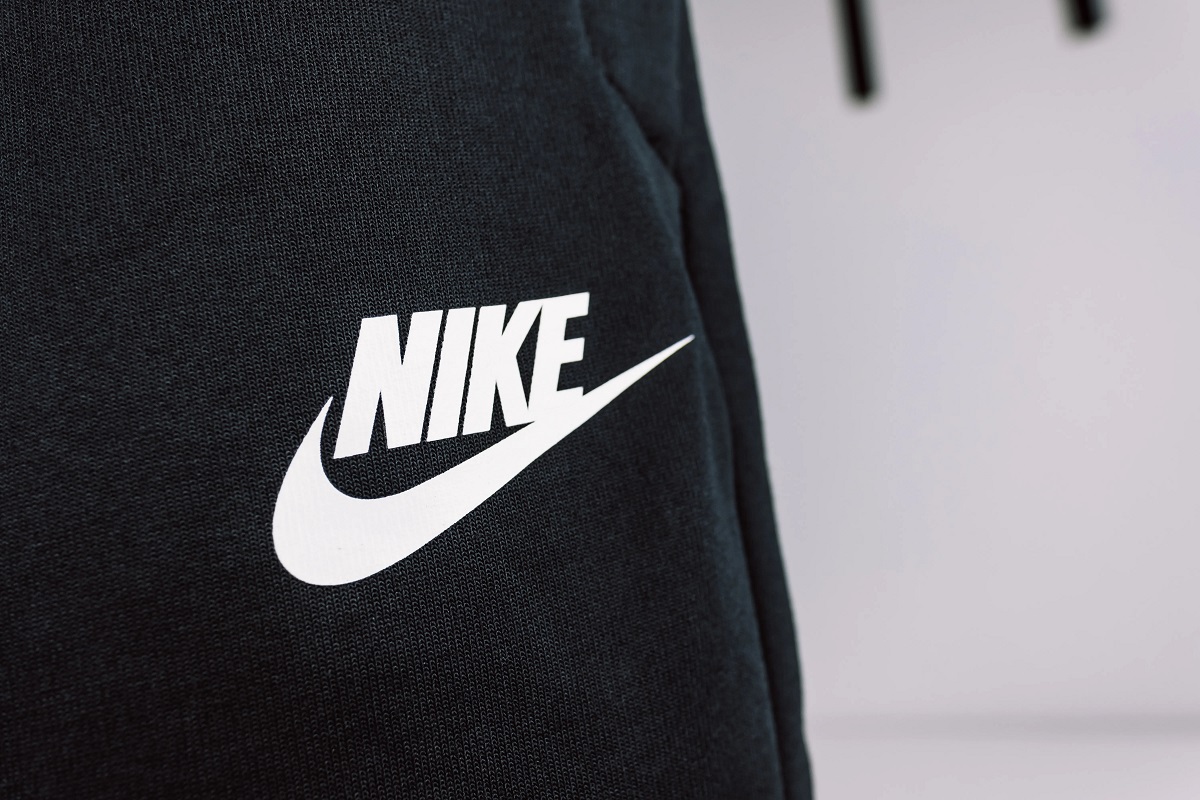 virtud líder personal 6 prendas de ropa Nike para hombre con descuento en Amazon - La Opinión