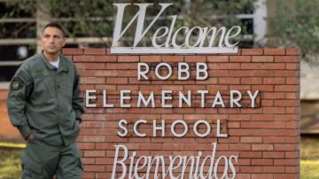 El tiroteo ocurrió en la Escuela Primaria Robb, en Uvalde, Texas.