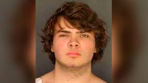 Tiroteo en Buffalo: acusan de terrorismo doméstico al sospechoso de asesinar a 10 personas en un supermercado