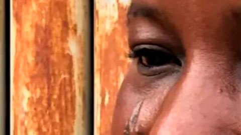 Cicatrices faciales: la violenta práctica a niños que es vista en África como símbolo de orgullo y belleza