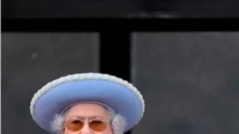 Las divertidas imágenes de los pequeños príncipes y otras fotos del Jubileo de la reina Isabel