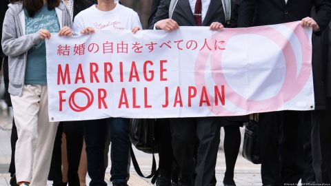 Tribunal japonés rechaza legalidad del matrimonio homosexual