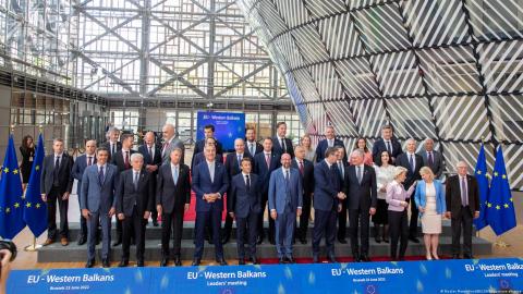 Ucrania y Moldavia fueron aceptadas como candidatas en la Unión Europea.