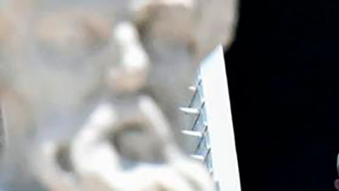 El papa pide que se abandone la violencia y se abrace el diálogo en Ecuador