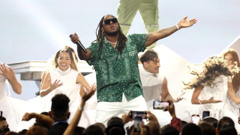 Akim en el Coliseo de Puerto Rico en San Juan durante Premios Tu Música Urbano 2022.