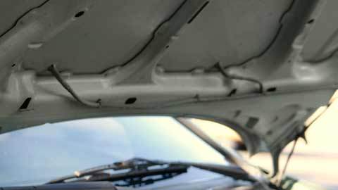 CR-Cars-InlineHero-How-To-Inspect-CarBelts-Hoses-0522