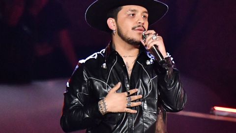 Christian Nodal confiesa que atentó contra su vida al saltar de un segundo piso