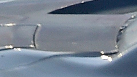 Clint Bowyer descansa luego de una de sus presentaciones en NASCAR.