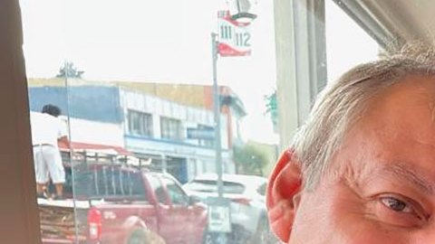 Dreamer regresa a México, empujar agenda social y… ¡logra ver al abuelo antes de su muerte!