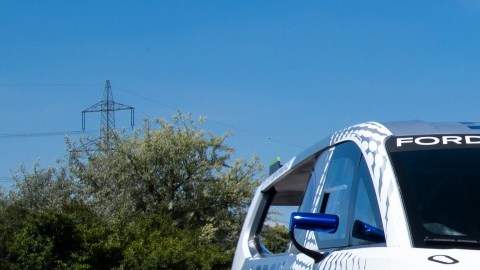 La Ford Pro Electric SuperVan exhibió sus 2,000 CV como la "Ford Transit más rápida hasta el momento" durante su presentación en el Goodwood Festival of Speed