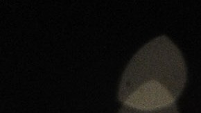 Jenny Rivera interpreta el Himno Nacional de México el 18 de septiembre de 2010 en el Staples Center de Los Ángeles.